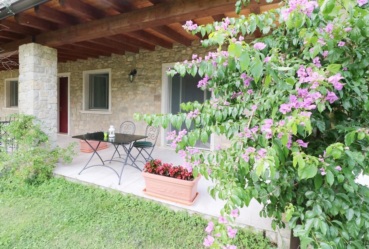 Bed and Breakfast La Cascata Negli Ulivi Toscolano-Maderno Exterior foto